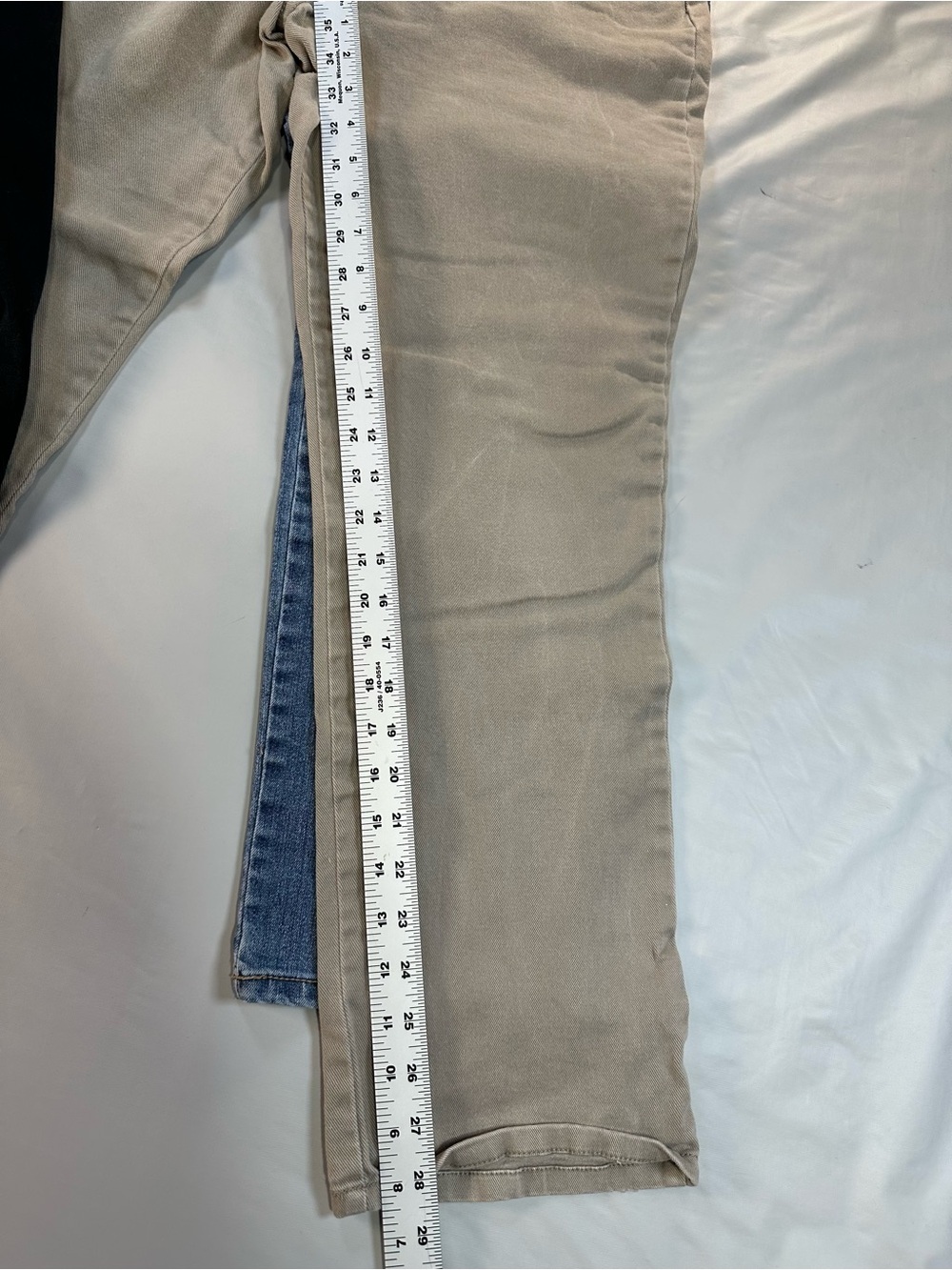 Gloria Vanderbilt Straight Leg Jeans Trio - Blue, Tan, Black size 14 - Picture 10 of 12